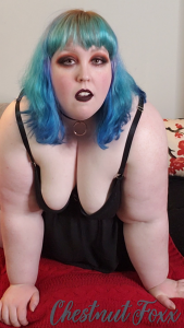 Chestnut Foxx seductively leaning forward to encourage you to complete BBW Awards Show nominations
